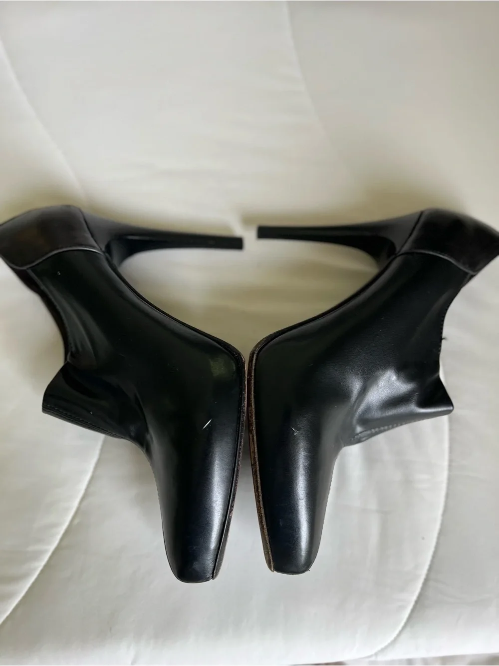 Donald J Pliner Black Pointed Toe Women's Ankle Heels size 8